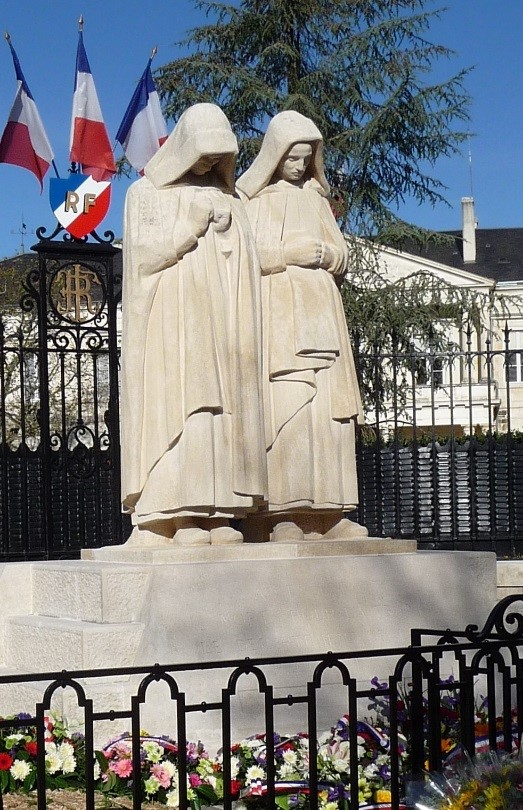Les Pleureuses, monument aux morts du Département de l’Indre, après leur restauration en 2018